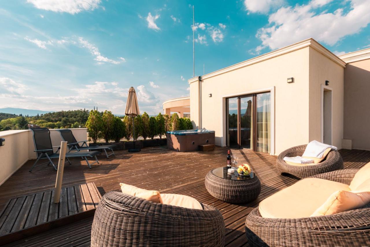 Mantar Spa Hotel Marikostinovo Buitenkant foto